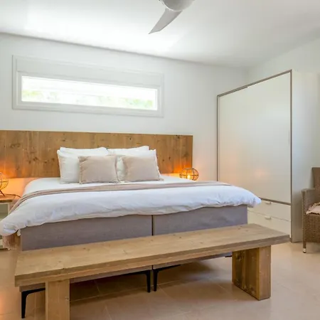 Boutique La Bed & Breakfast *