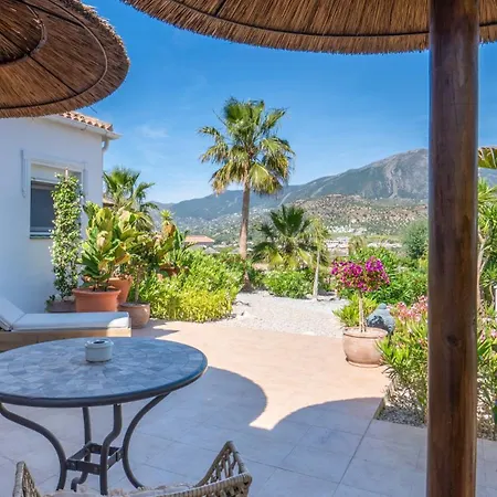 Boutique La Bed & Breakfast