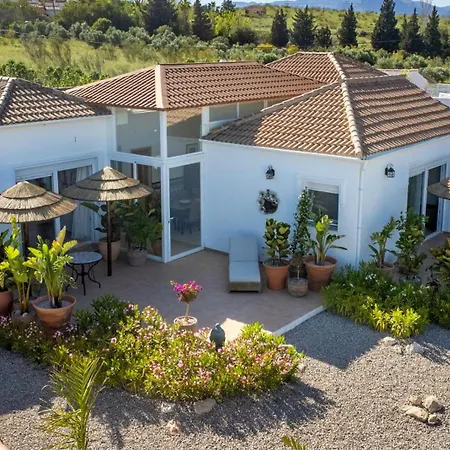 Boutique La Bed & Breakfast Viñuela